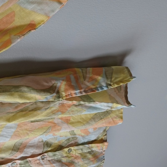 Rachel Zoe 100% Linen Roll Tab Sleeve Tunic Blouse Yellow Tropical Women's 1X - Picture 3 of 4